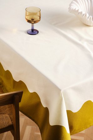 Jotex - Duk naturhvit/olivgrønn - LOVIS - Kjøp Duker hos Jotex