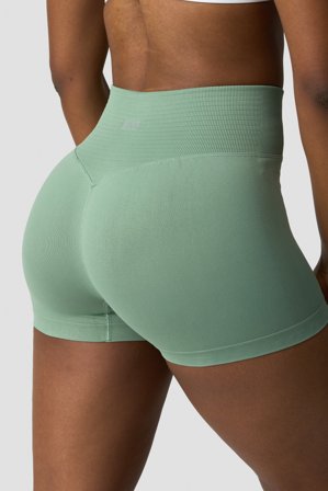 ICANIWILL - Define Seamless V-Shape Shorts Light Moss - Shortsit - Naiset - Treenivaatteet ICIW:ltä