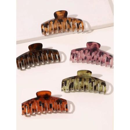 1 pakkaus 5 kpl. Suuret hiusklipsit 11x5 cm.