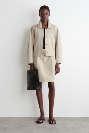 COS Women's Plisserad Minikjol Med Spänne in Beige