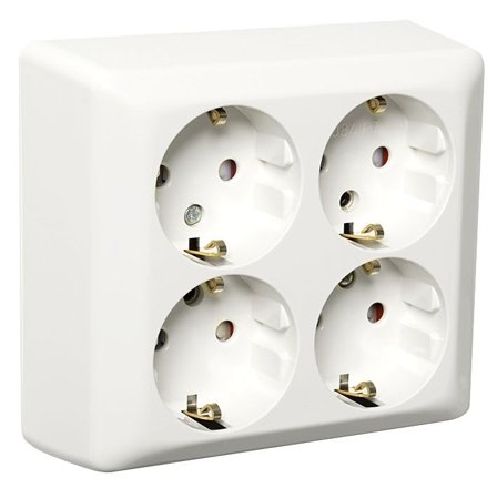 ELKO 4-veis stikkontakt m/jord påvegg