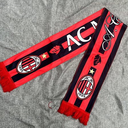 Mub- Fans Real Madrid, Liverpool, Miami smekker, skjerf, fotballfans, høst- og vinterjubel, håndviftende skjerf