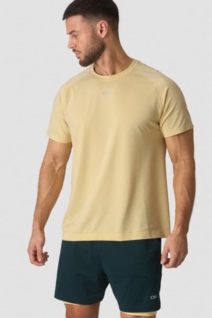 ICANIWILL - Stride T-Shirt Hay Yellow - sportkleding van ICIW