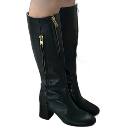 Svarta stövlar från Acne