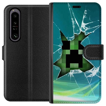 Sony Xperia 1 IV Plånboksfodral Minecraft Creeper genom krossat glas med dramatisk explosionseffekt där ikoniska Creeper bryter igenom ytan i ett in