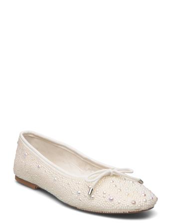 Blossoms-P Ballerina Steve Madden Cream