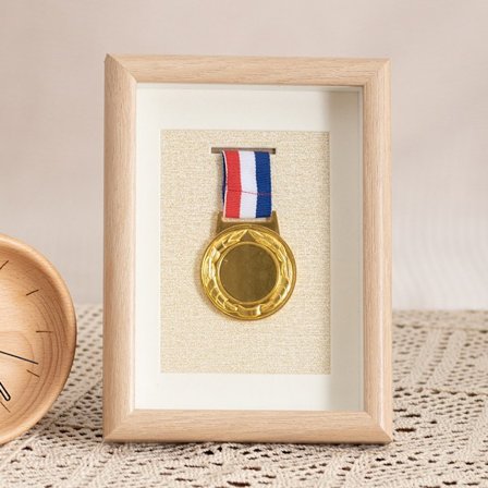 7 tommer Marathon Medalje Display Stand Badge Massivt Træ Opbevaringsboks