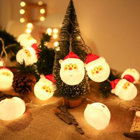 Julebelysning (Julenissen, 6 meter 40 lys)