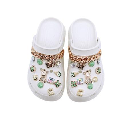 26 deler 3D Clogs Sandaler Ornamenter (Grønn Dress), Sko Charms, Søte Sko Ornamenter for Clogs Sko Sandal Armbånd DIY