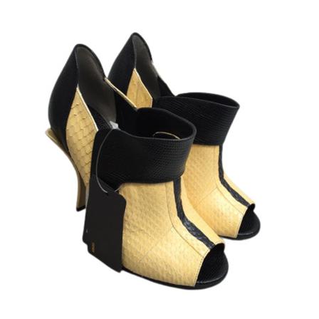 Fendi Vintage, Pre-owned Boots Zwart, Dames, Maat:38 EU