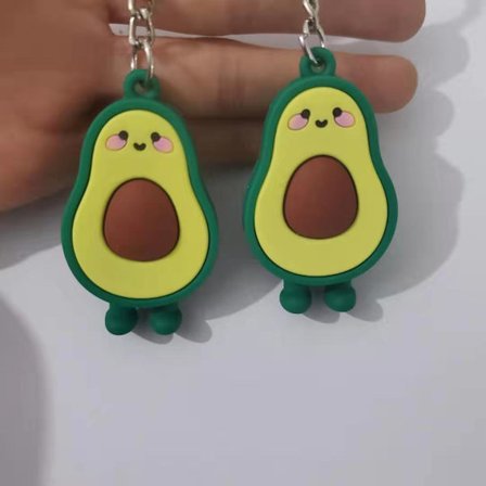 Sett med 2 nøkkelringer i form av karakterer som passer sammen