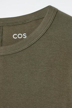 COS Women's Top De Manga Larga De Punto De Canalé in Marrón