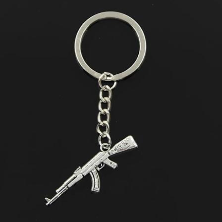 Avainrengas 44X15mm Maskin Vapen Assault Gevär Ak-47 Hängande Gör Män Smycken Bil Nyckelkedja Ring Hållare Souvenir För Gåva