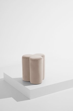 Pastill - Bodhi puff i fløyel Ø 40 cm - Beige - Fotskamler & puffer - Fra Homeroom