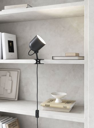 Angle klypelampe - sort