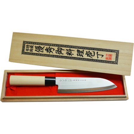 Satake Santoku-veitsi balsalaatikossa