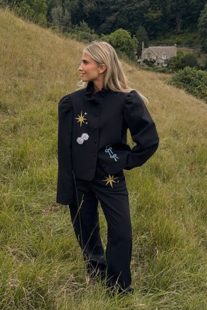 Olivia TPS x NA-KD Byxor med broderi - Mönstrade byxor - Svart - EU 34