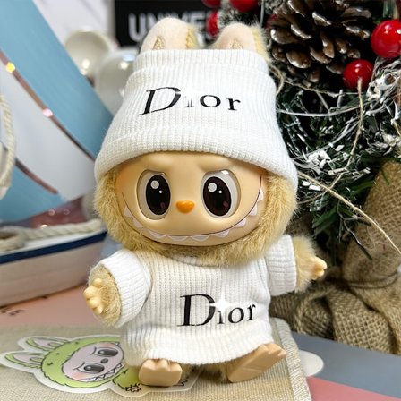 D's hvide dragt (hat + sweater), dukketøj egnet til 17 cm dukketøjstilbehør