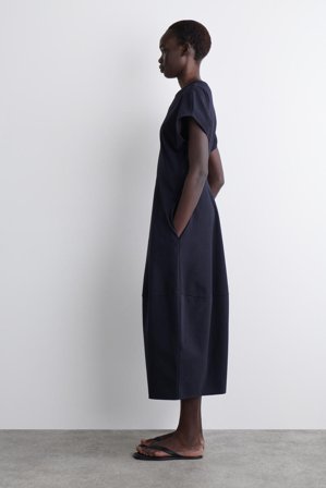 COS Femme Robe Midi Sculptée En Coton in Bleu