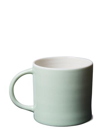 Handthrown Candy Cup L, High Home Tableware Cups & Mugs Coffee Cups Grön Anne Black
