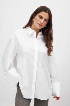 NA-KD - Bomullsskjorte med mansjettdetaljer - Skjorter - Hvit - EU 44