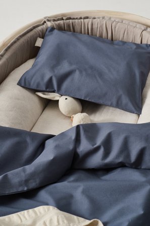 Jotex - Percale Baby Sengesett Vogn/vugge - Økologisk Tordenblå - ZACK - Kjøp Sengesett til barn hos Jotex