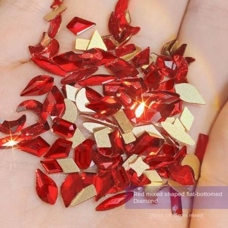 Nageldekorationer för nail art Blandad nagelprydnad Aurora Phantom Fancy Shape diamanter över diamant klistermärke Red opposite sex mixed 100 pieces