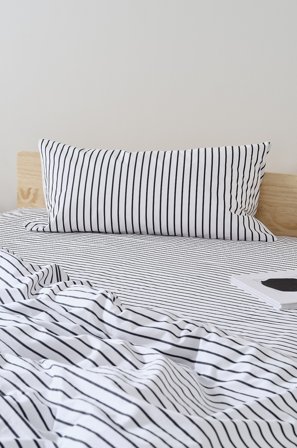 Jotex - Putetrekk 50x90 Cm Økologisk Hvit/gråsvart - SIMA - Kjøp Putevar hos Jotex