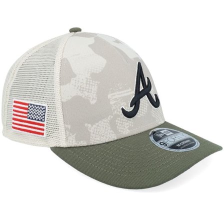 New Era - MLB Camo trucker Keps - Atlanta Braves MLB Armed Forces Day 9FORTY Mc Stone/Olive A-frame Trucker @ Hatstore
