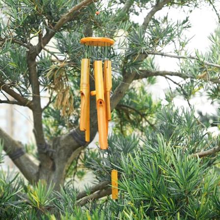 Naturlig kokosnøddeskal vindklokke, udendørs vindklokke i træ med dyb tone, velegnet til have, terrasse, hjem eller udendørs dekoration.