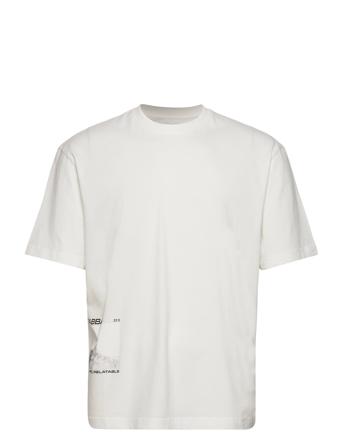 Nigel Boxy Peak Print Ss T-shirts Short-sleeved Hvit Gabba*Betinget Tilbud