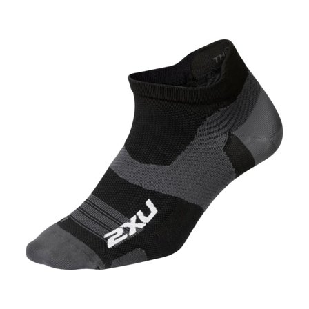 2XU Vectr Ultralight No Show Sock Unisex workout socks Black XL