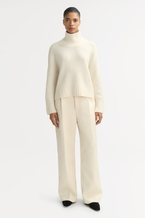 Soft Goat - Girlfriend turtleneck - Women cashmere sweater - S - Feather White