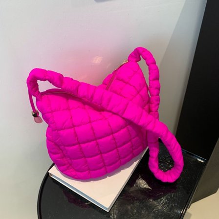 Rutet skulderveske Puffy veske MØRK ROSA