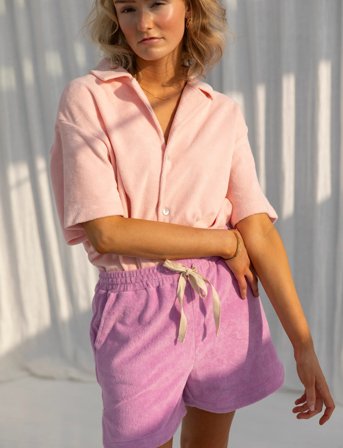 Bongusta Naram Gym Shorts - Pink - L/XL 40 cm