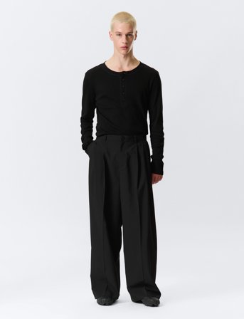 Weekday Nate Loose Fit Pleated Suit Trousers - Black - 48