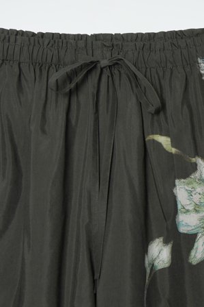 COS Women's Floral Drawstring Shorts in Grey