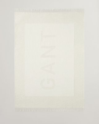 GANT - Merinoull pledd med logo 130x180cm white sand
