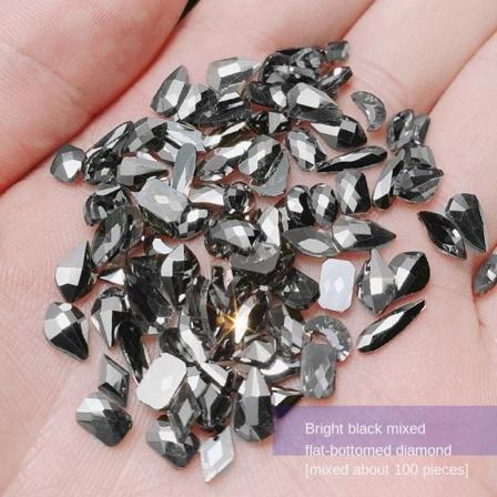 Kynsikoristeet nail art varten Sekakynsikoristeet Aurora Phantom Fancy Shape -timantit timantin päällä -tarra Bright black mixed 100 pieces