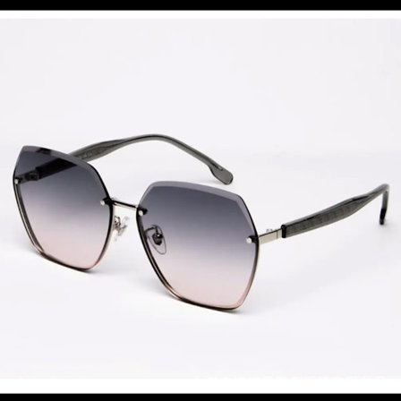 Kvinder Gradual Makeup med Store Stel Solbriller Stelfri Solbriller Kvinder Solbriller