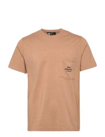 Dusty Embroidery Twin Pocket Tee T-shirt Beige Mads Nørgaard