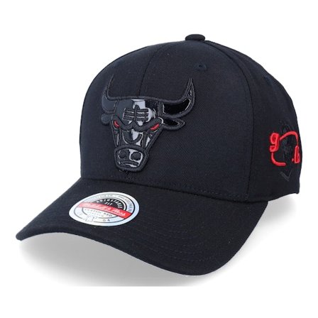 Mitchell & Ness - NBA Schwarz Adjustable Cap - Hatstore Exclusive x Chicago Bulls Champions 96 @ Hatstore