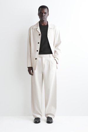 COS Herren Lockere Hose Aus Denim Mit Barrel-Bein Und Gürtel - Weiss