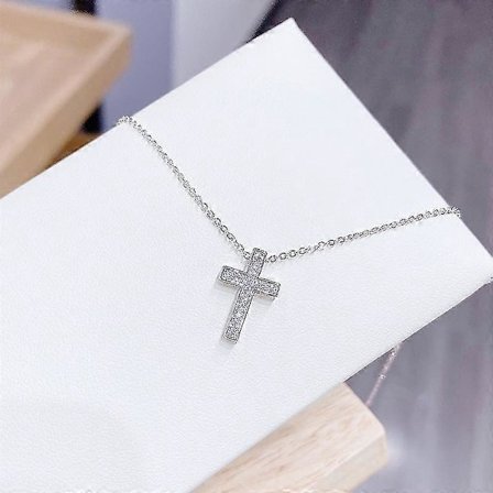 Mode Kors Hänge Koppar Inlagd Zirkon Kors Halsband