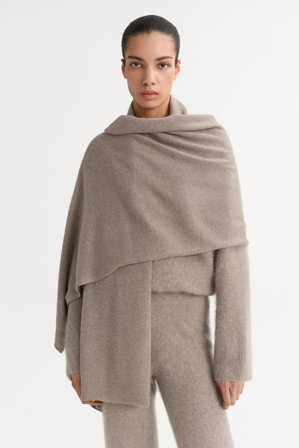 Soft Goat - Knitted scarf - Schal aus Kaschmir - One Size - Greige