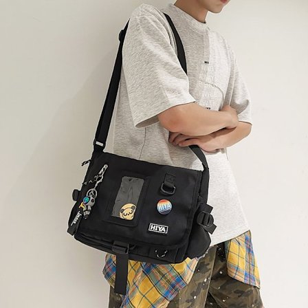 Unisex Messenger Bag i Canvas, Skulderveske/Crossbody i Japansk Koreansk Stil med Merkedekor og Klar Lomme, Arbeidsklær-Inspirert Stor Kapasitet Casu