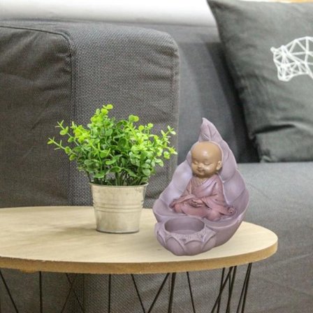 Buddha-statyn - Ljusstake - Värmeljushållare - Lyckoobjekt - Höjd: 13cm - Färg: Beige och gammalrosa - Zen