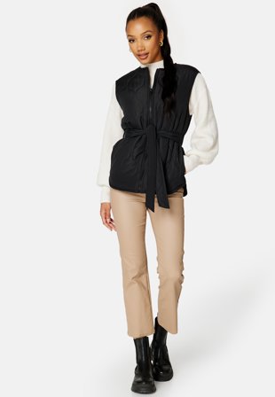 BUBBLEROOM Hilma Quilted Vest Black Klær