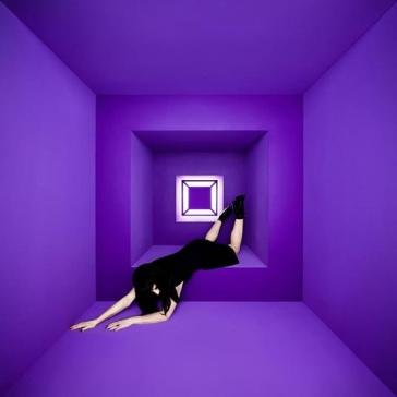 Raving ghost OLIVIA JEAN