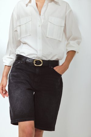 NA-KD - Vridd belte med spenne - Belter - Svart - Small/Medium